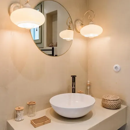 Glysinia Villa Perachori