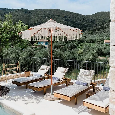 Glysinia Villa Perachori